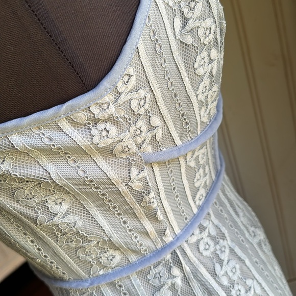 NWT Nasty Gal Lace Panel Split Mini - Picture 7 of 15